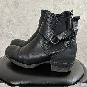 Leather boots 7.5